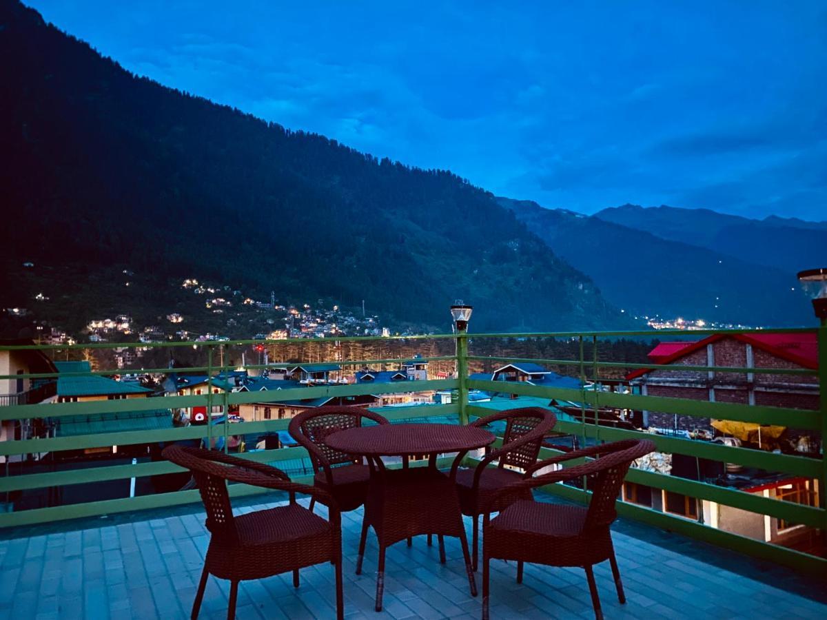 Winterline Resort Near Mall Road Manali - Centrally Heated & Air Cooled Exterior foto